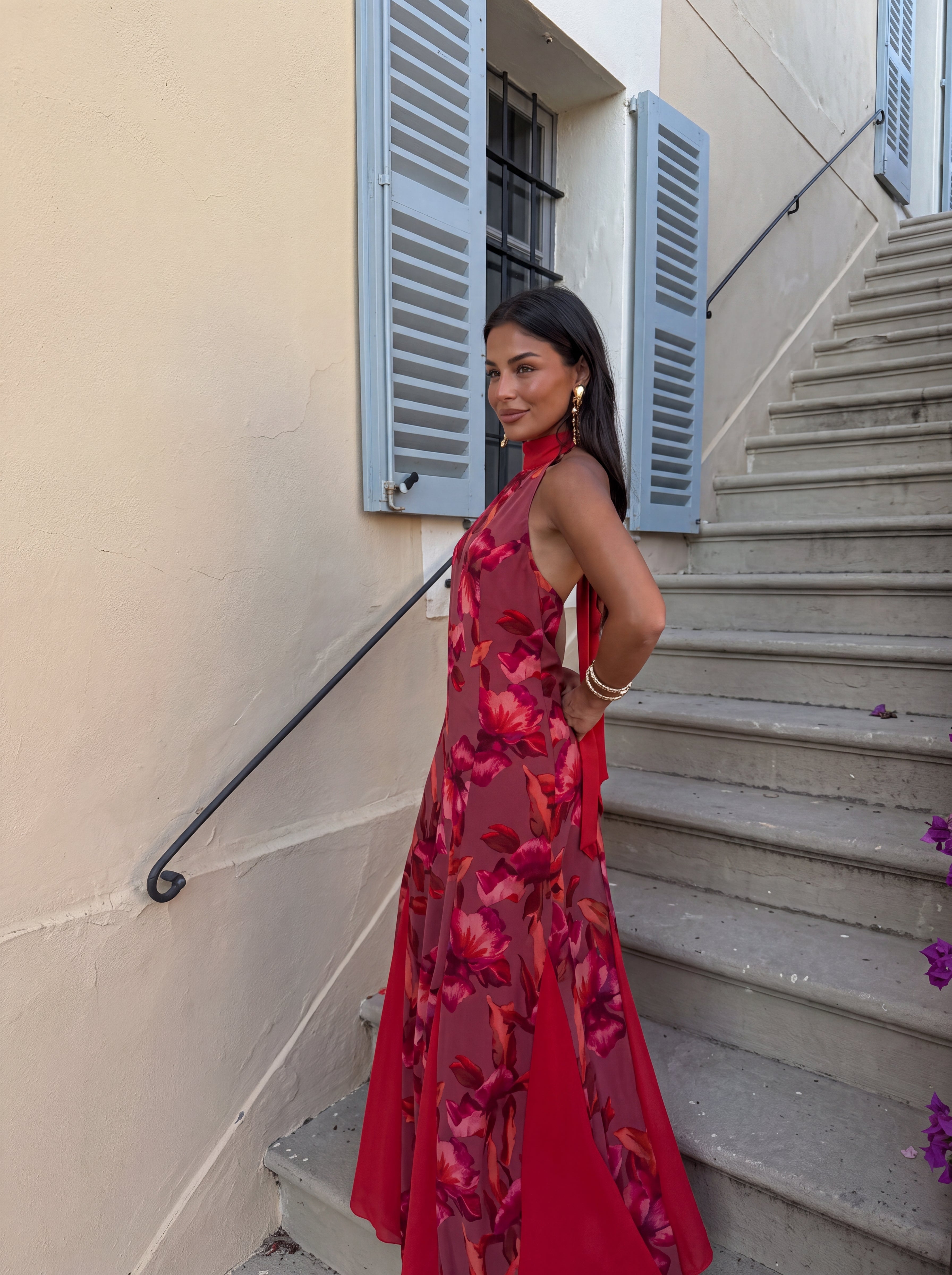 VESTIDO SÓLLER LUNGO A FIORI CON COLLO ALTO E FIOCCO