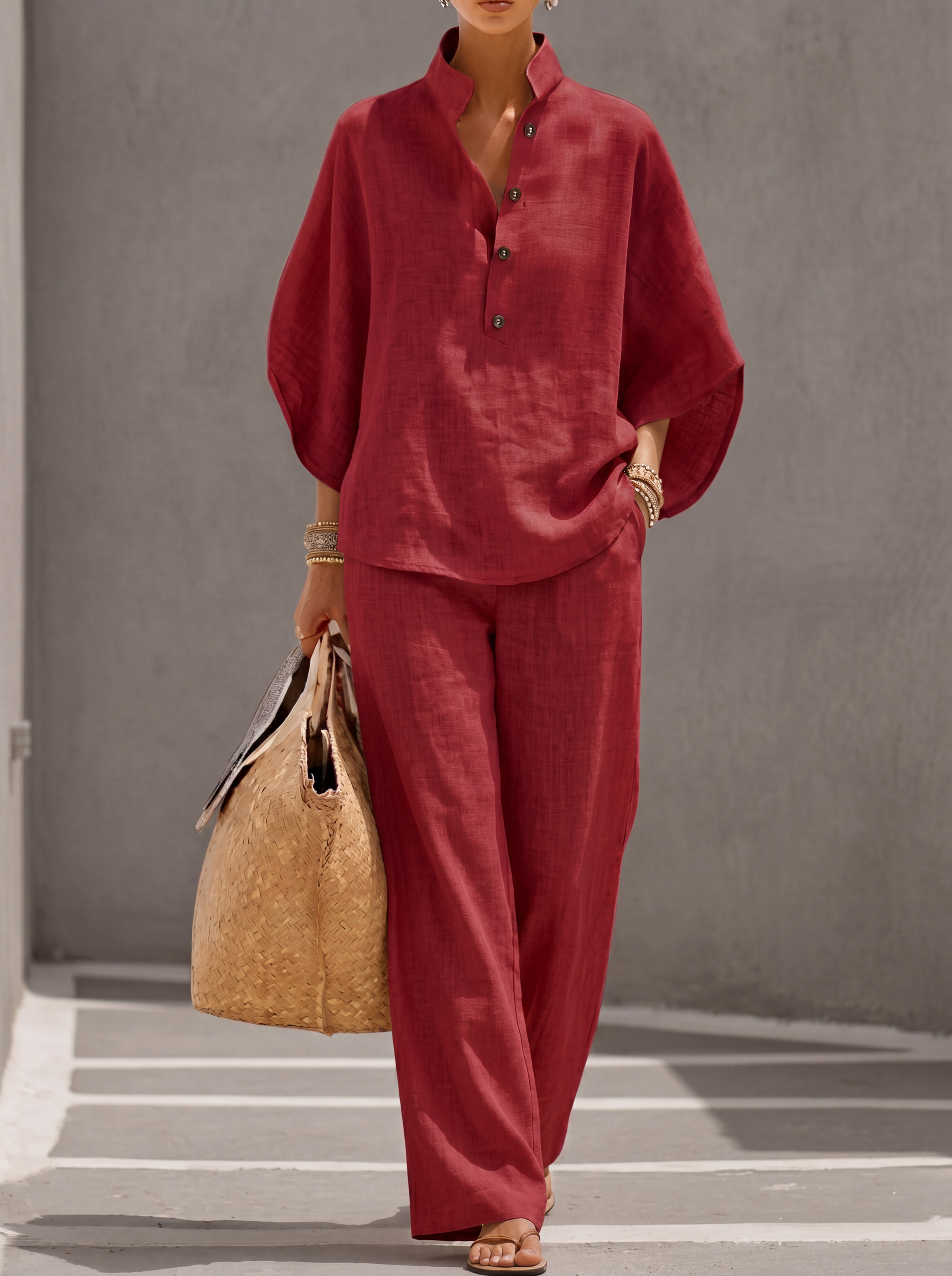 Conjunto de lino con mangas oversized y pantalones acampanados