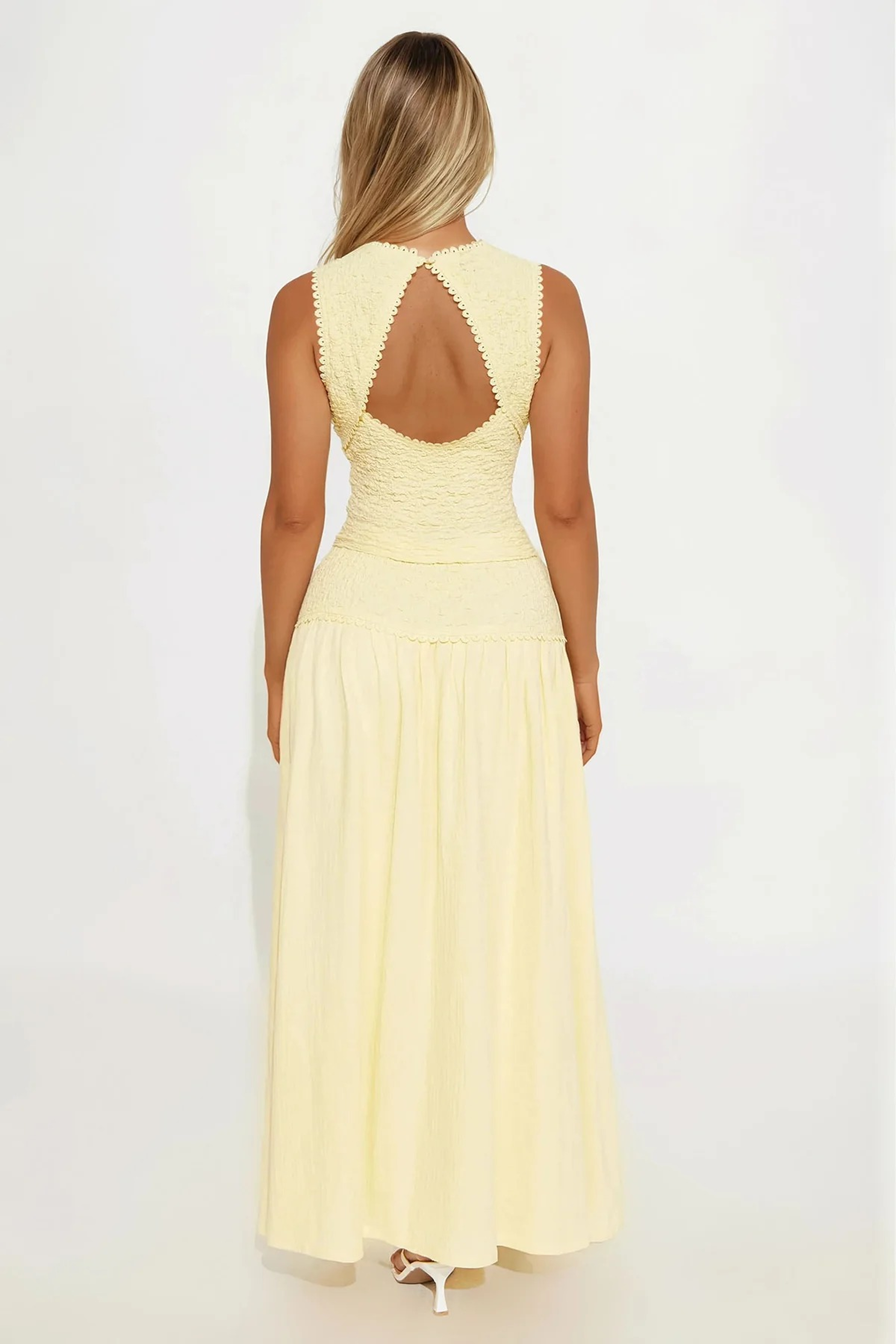 Sicilia | Conjunto de dos piezas amarillo mantequilla con falda maxi