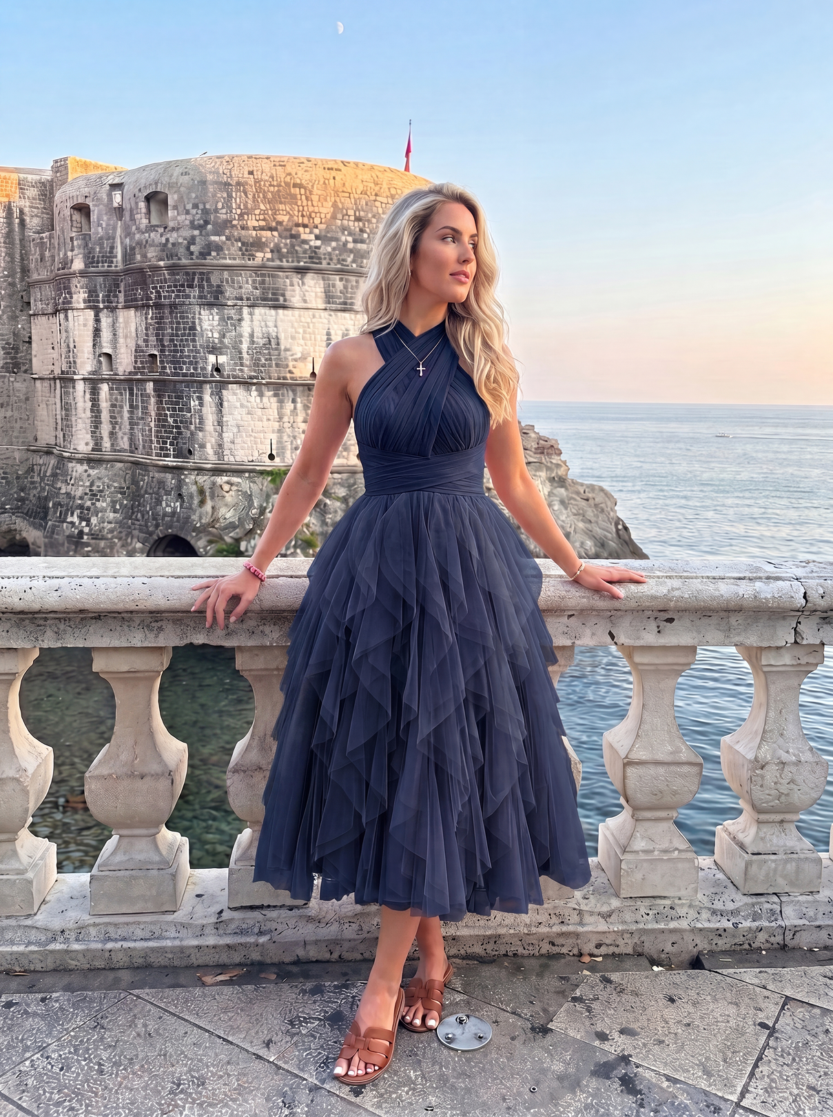 ABITO MIDI IN TULLE CON BALZE A CASCATA | BLU INCHIOSTRO ALISSA
